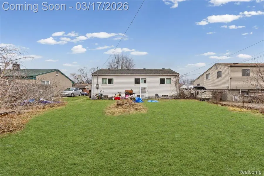 223 Victory Drive, Pontiac, MI 48342 - #2