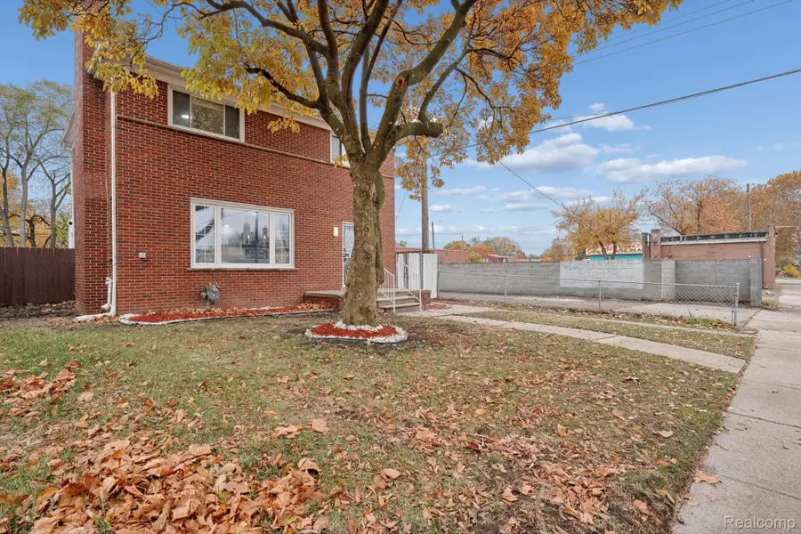 16891 Avon Avenue, Detroit, MI 48219 - #2