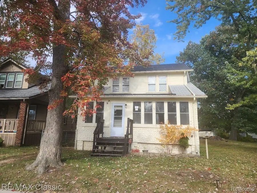 11227 Jackson Avenue, Warren, MI 48089 - #2