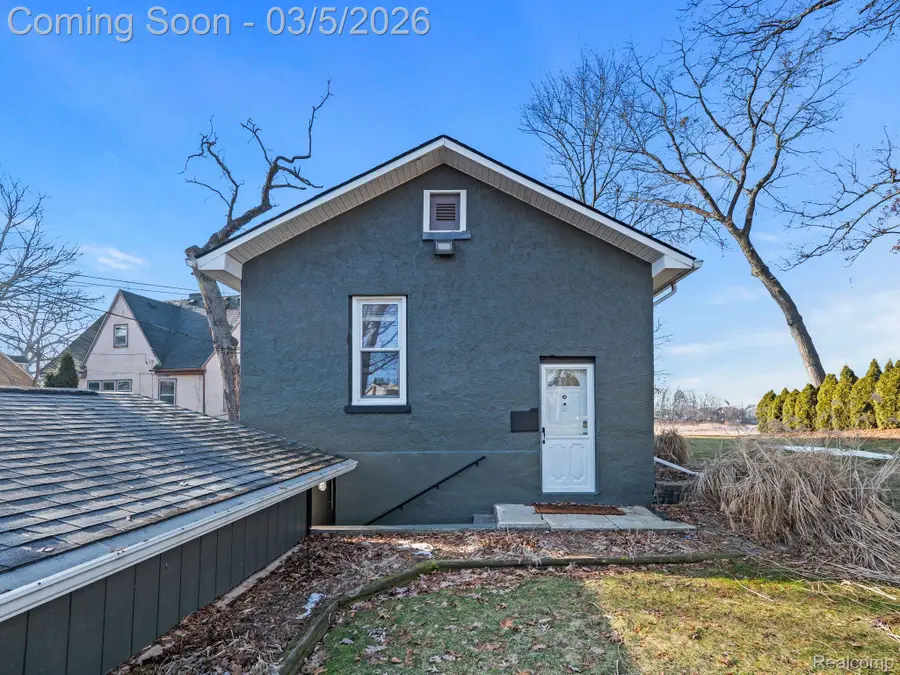 227 Shotwell Street, White Lake, MI 48386 - #3