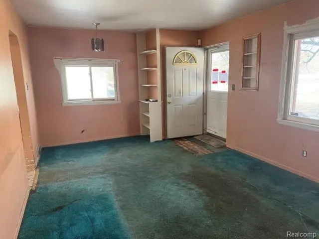 151 W Sheffield Avenue, Pontiac, MI 48340 - #3