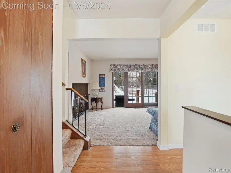 5530 Fox Chase Lane, Clarkston, MI 48346 - #3