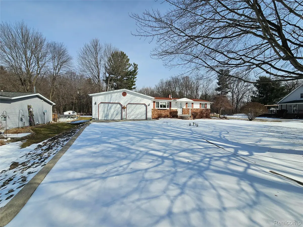 9166 Millington Road, Vassar, MI 48768 - #1