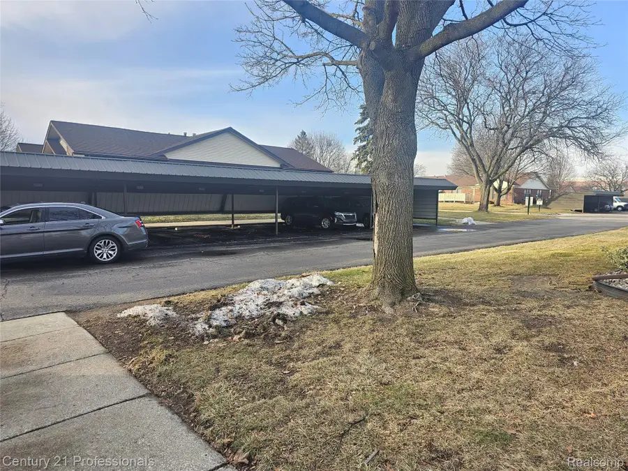 40705 Newport Drive, Plymouth, MI 48170 - #3