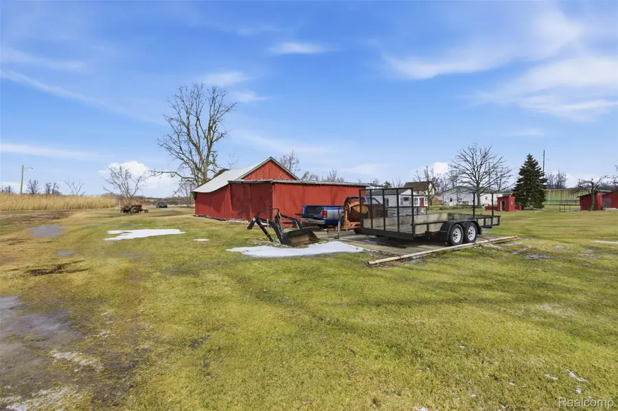 21301 Woodruff Road, Rockwood, MI 48173 - #2