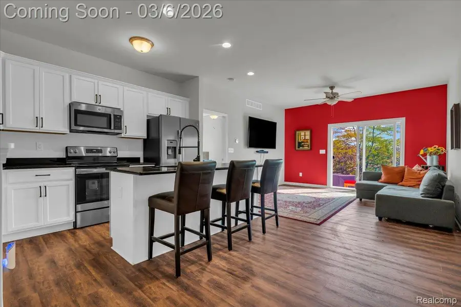 831 Plum Village Drive, Monroe, MI 48161 - #2