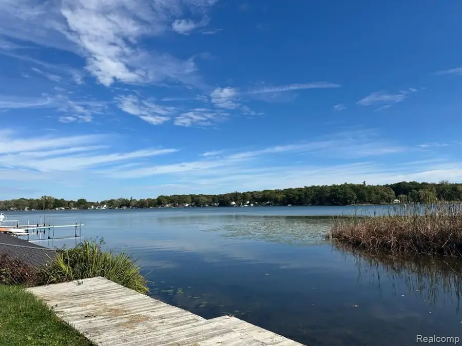 1998 Lakeview Drive, Lapeer, MI 48446 - #3