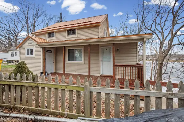 1400 Ora Road, Oxford, MI 48371