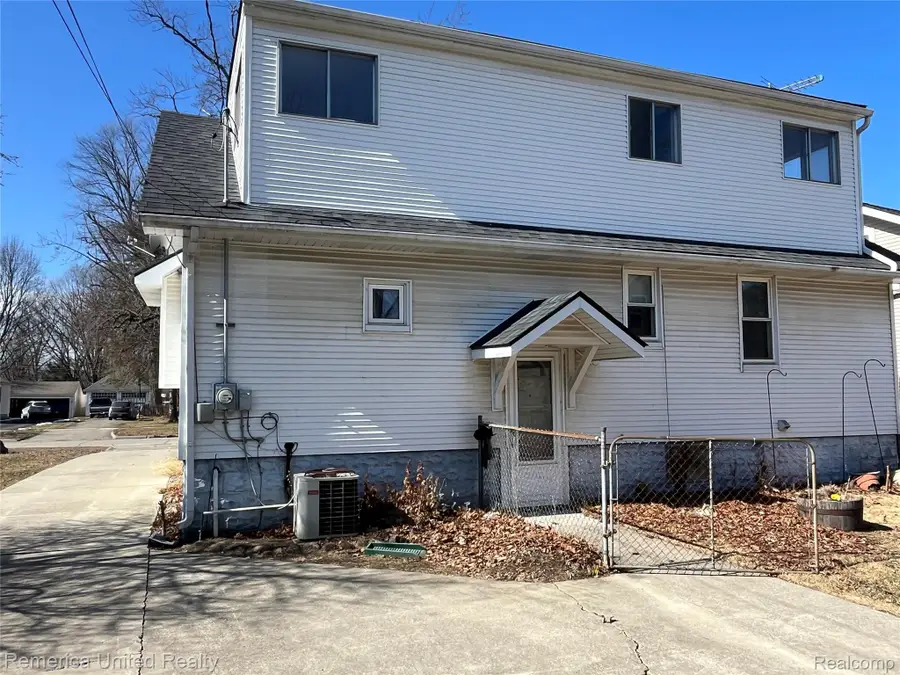 22814 Lake Way, Farmington, MI 48336 - #3