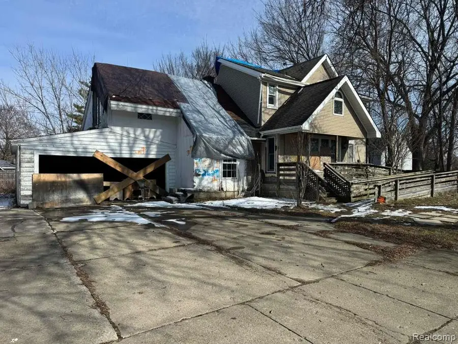 612 Clinton Street, Flint, MI 48507 - #2