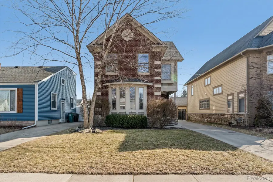 717 S Kenwood Avenue, Royal Oak, MI 48067 - #2
