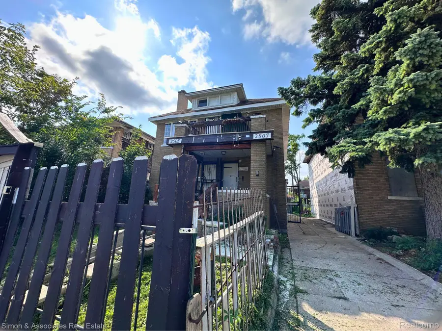 2505 W Buena Vista Street, Detroit, MI 48238 - #3