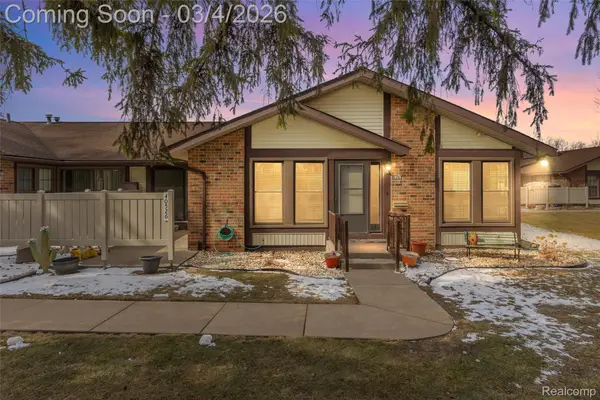 40526 Newport Drive, Plymouth, MI 48170