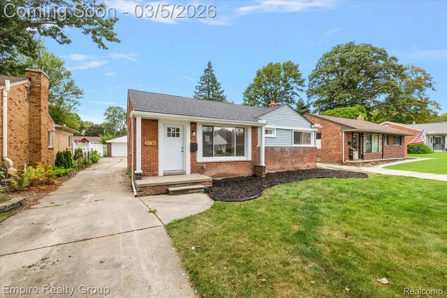 2038 Detroit Street, Dearborn, MI 48124 - #3