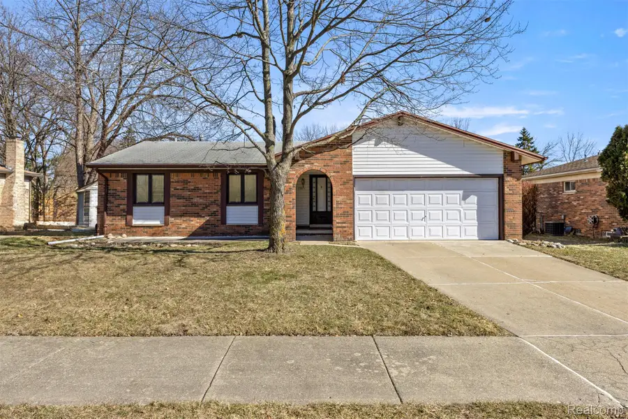 15371 Gulley Street, Taylor, MI 48180 - #2