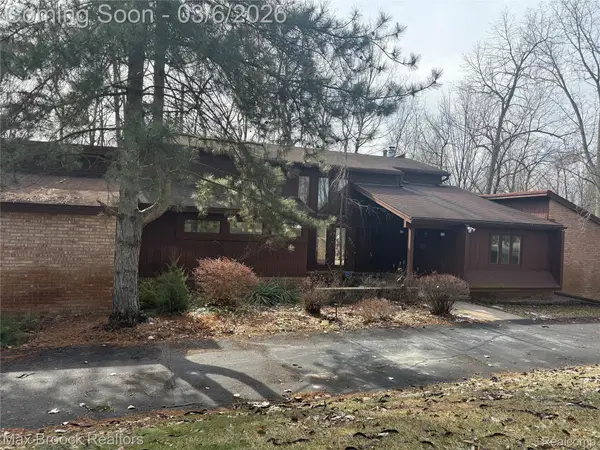 4623 Patrick Road, WestBloomfield, MI 48322