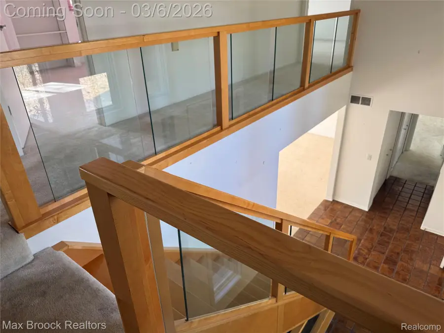 4623 Patrick Road, West Bloomfield, MI 48322 - #2