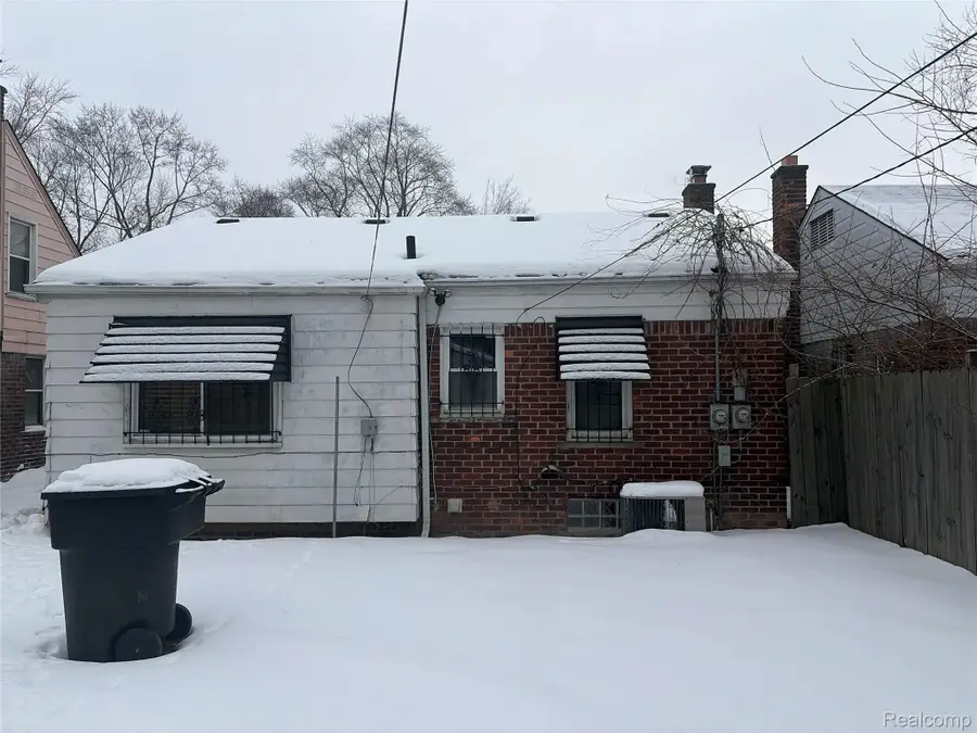 19711 Greydale Avenue, Detroit, MI 48219 - #2