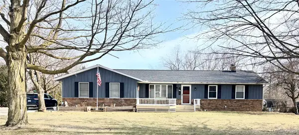 4329 Mohawk Trail, Adrian, MI 49221