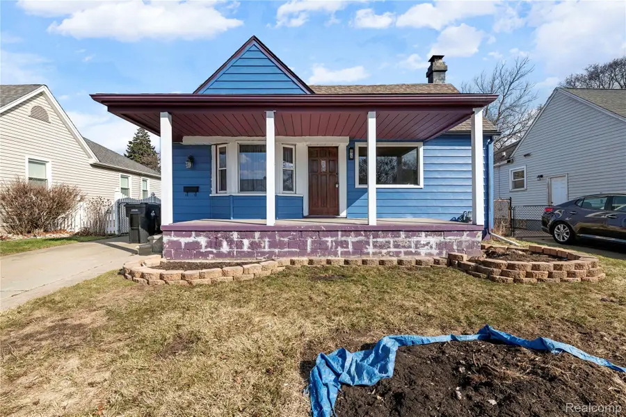 1047 22nd Street, Wyandotte, MI 48192 - #2