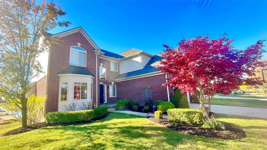 1838 S Mackwood Road, Rochester Hills, MI 48307 - #3