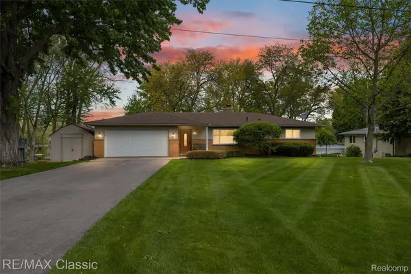 804 Bonita Drive, WhiteLake, MI 48383