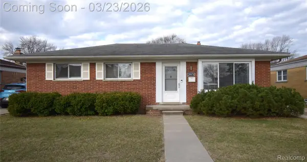 29579 Fairfield Drive, Warren, MI 48088