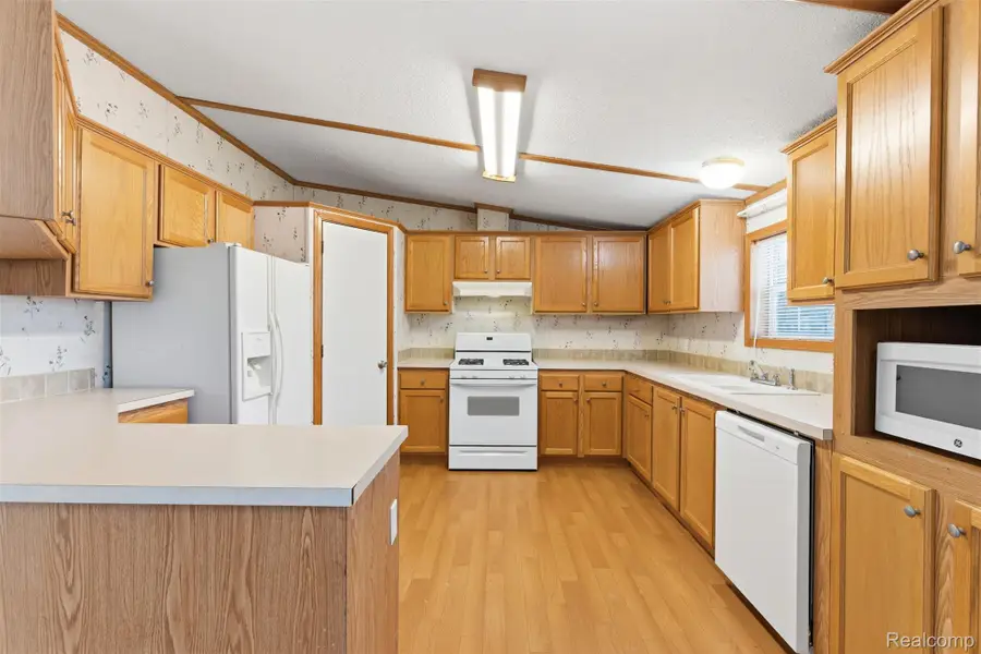 3710 Elm Ct., Clarkston, MI 48348 - #3