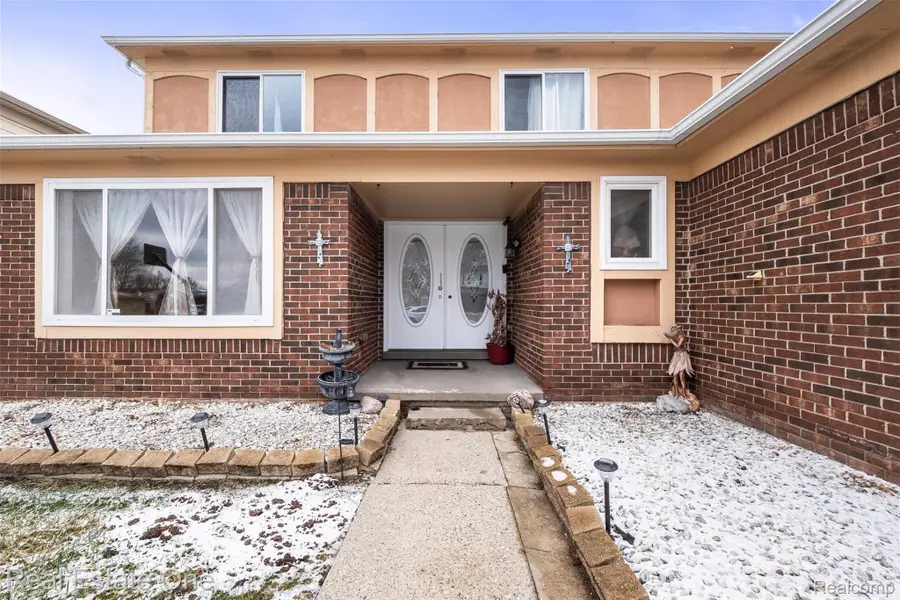 4469 Ardmore Drive, Sterling Heights, MI 48310 - #3