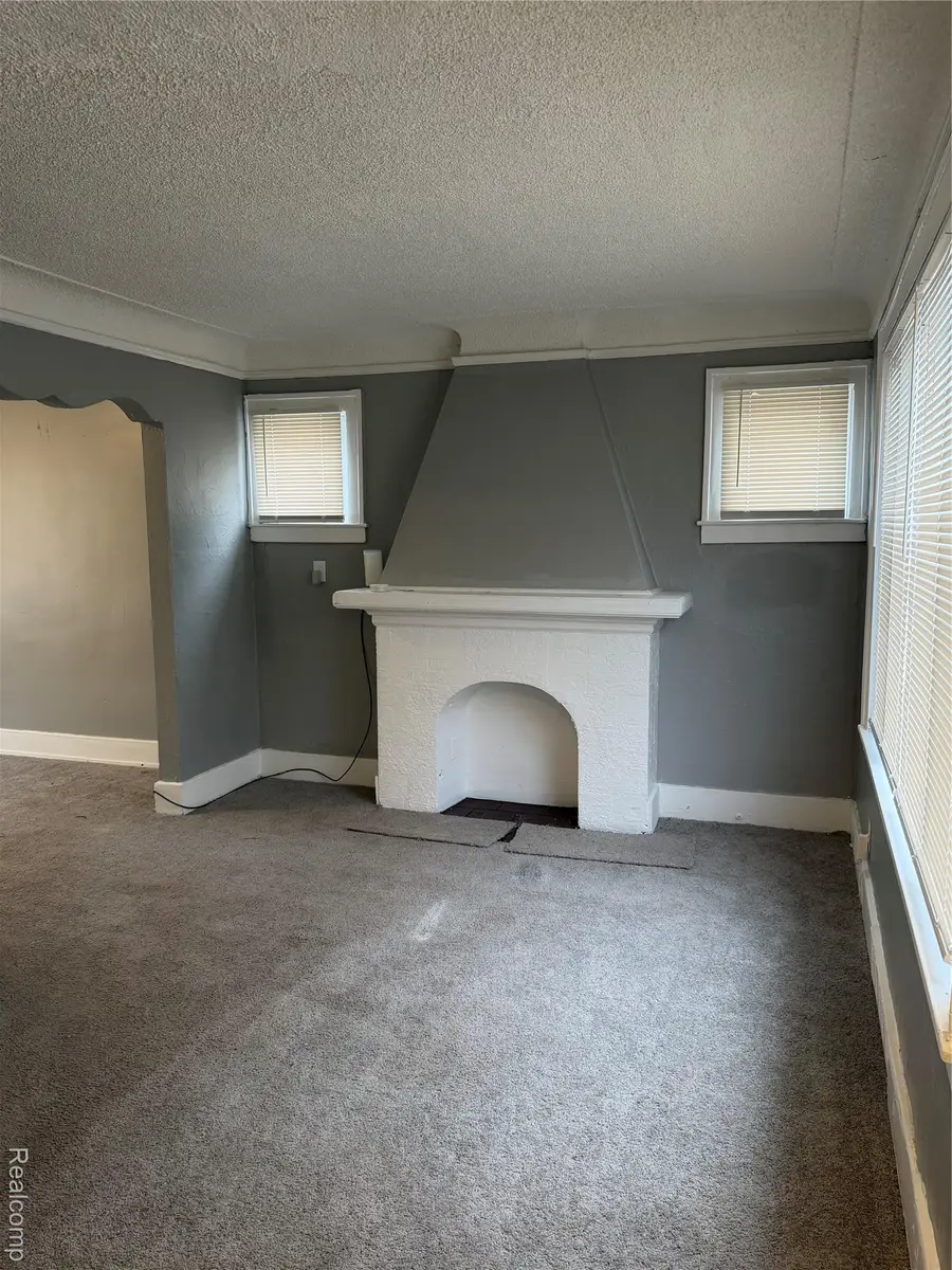 15862 Stansbury Street, Detroit, MI 48227 - #2
