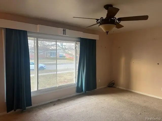 3039 Pearl Avenue, Warren, MI 48091 - #3