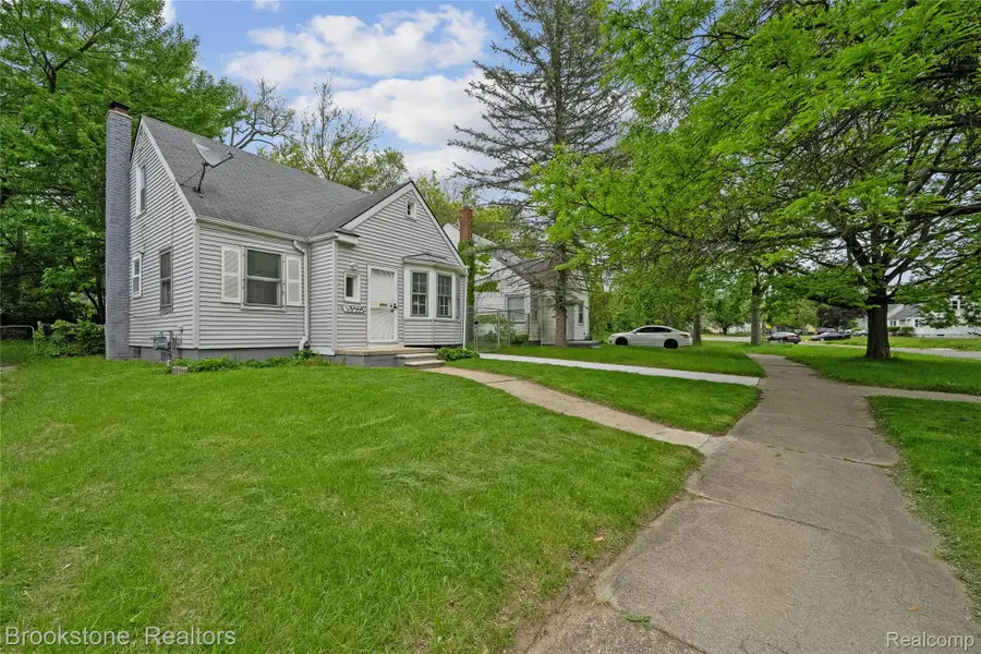 19352 Margareta Street, Detroit, MI 48219 - #3