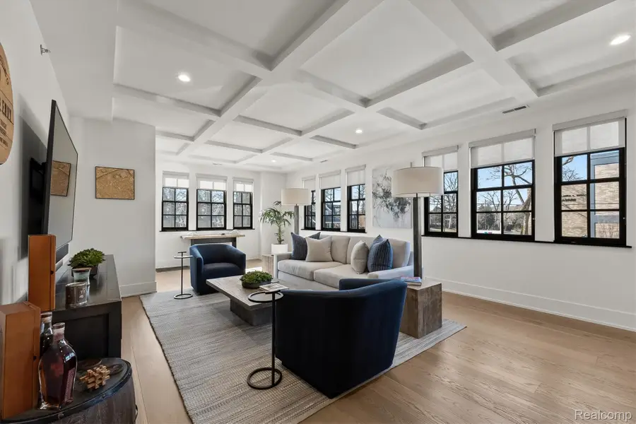 936 W 11 Mile Road, Royal Oak, MI 48067 - #3