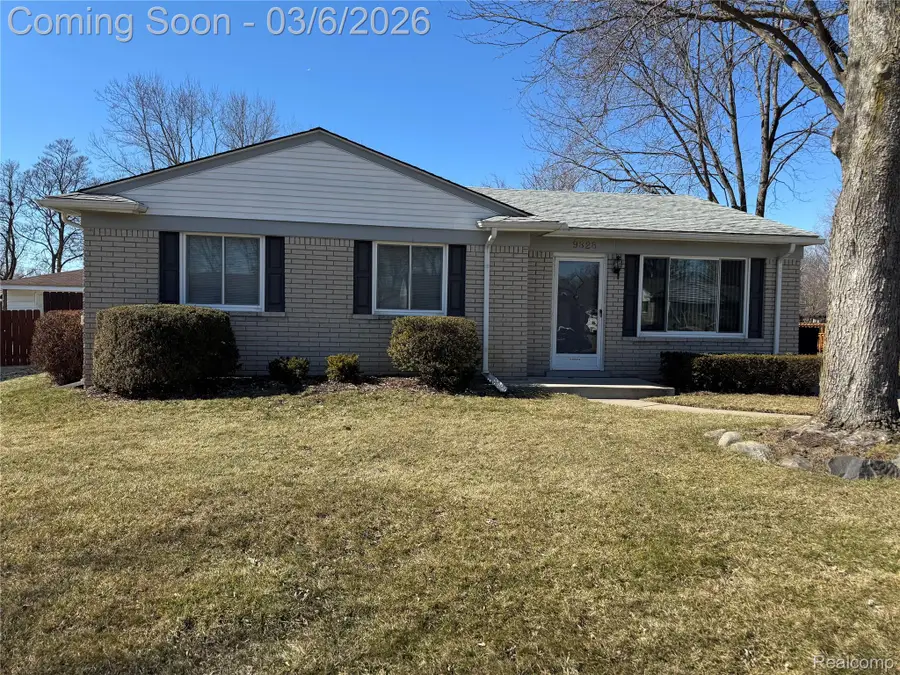 9828 Barkley Street, Belleville, MI 48111 - #2