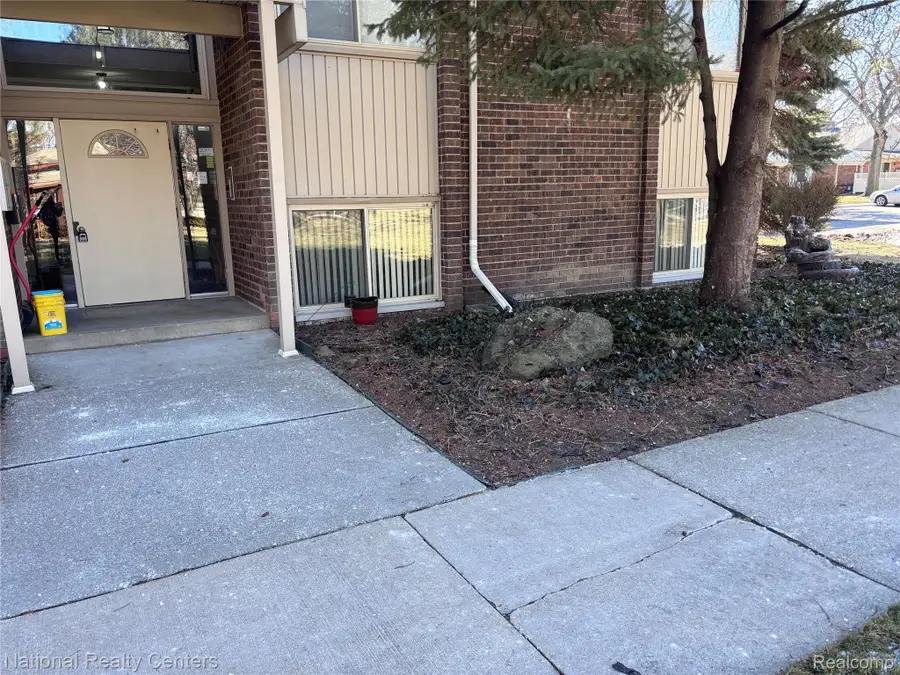 22243 Kinyon Street #1, Taylor, MI 48180 - #3