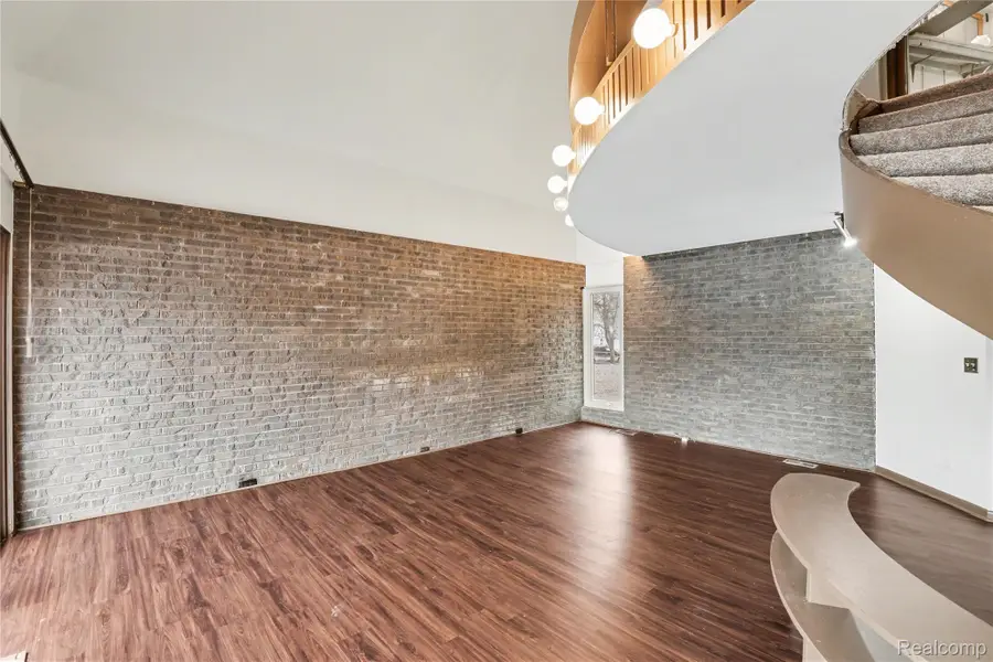 13490 Lakebrook Drive, Fenton, MI 48430 - #3