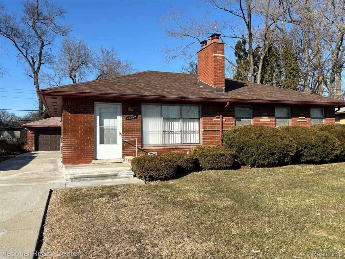 18904 Hilton Drive, Southfield, MI 48075 - #1