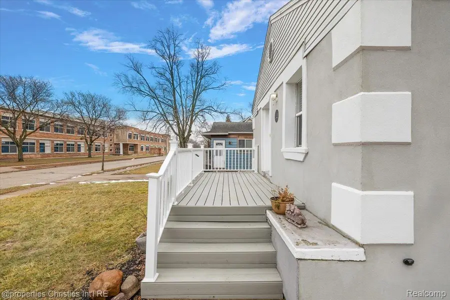 2435 Sunnyknoll Avenue, Berkley, MI 48072 - #3