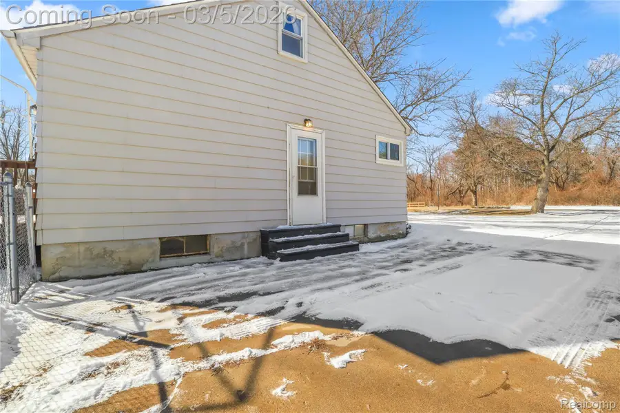 5190 Branch Road, Flint, MI 48506 - #3