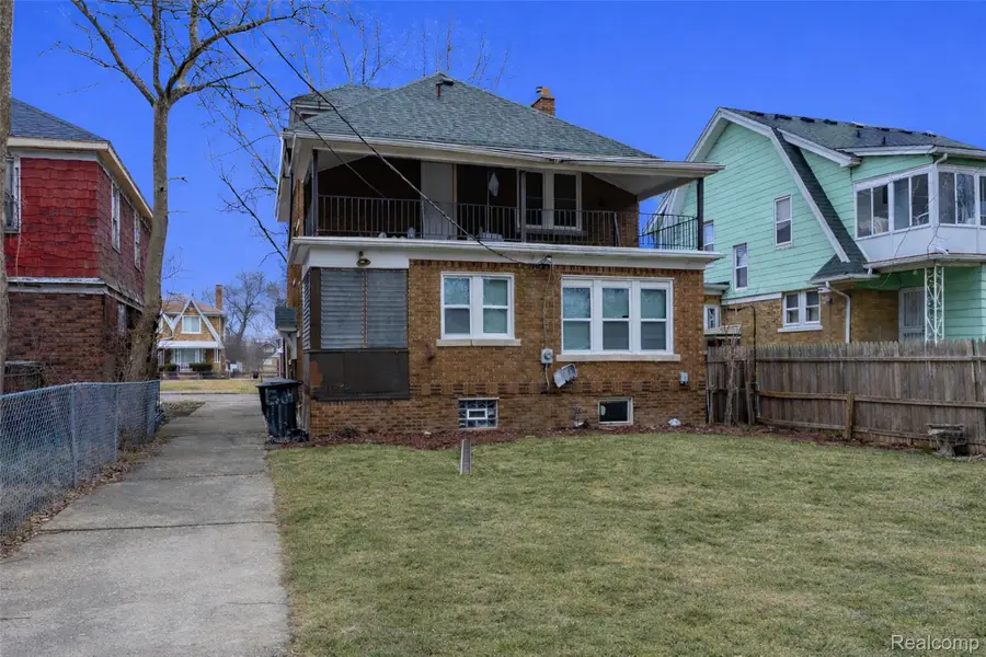 13044 Wilshire Drive, Detroit, MI 48213 - #2