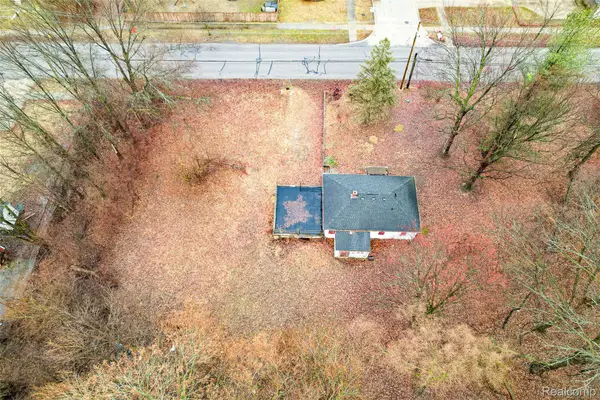 816 S Schuman Street, Westland, MI 48186