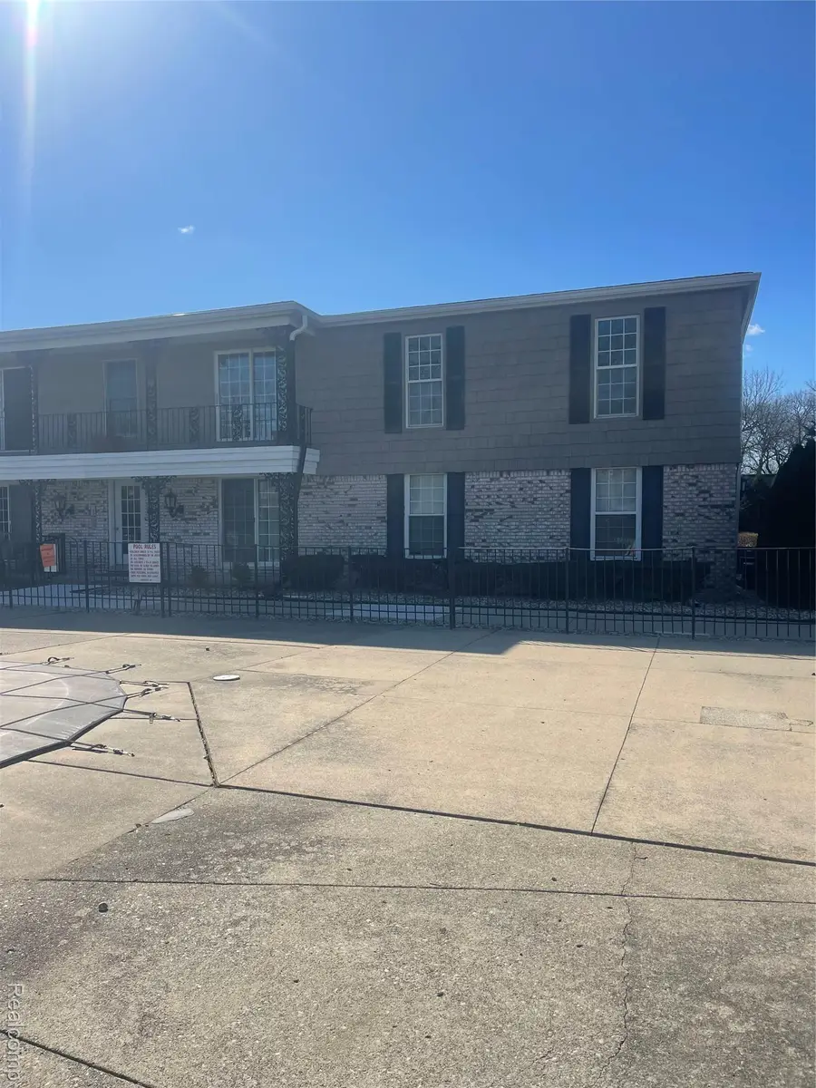 24360 East River Road #36, Grosse Ile, MI 48138 - #3