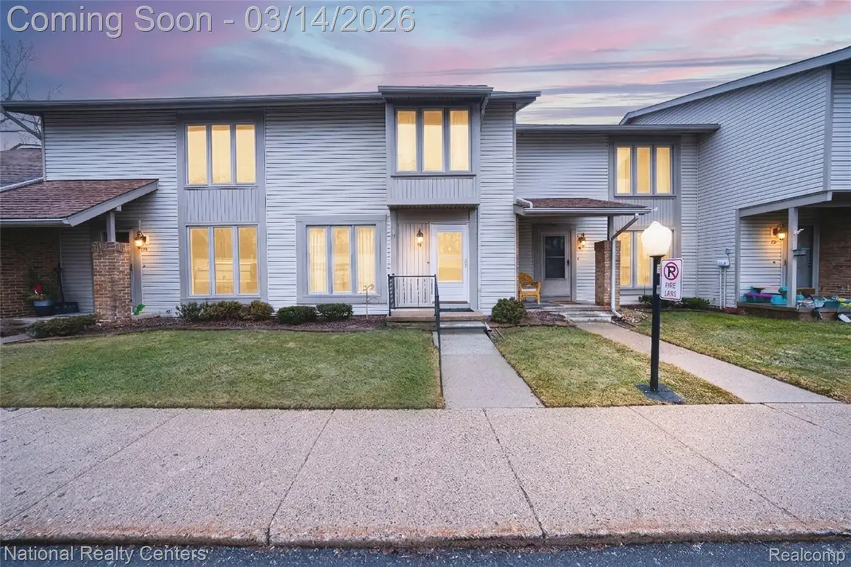 90 Willow Way, Waterford, MI 48328 - #1