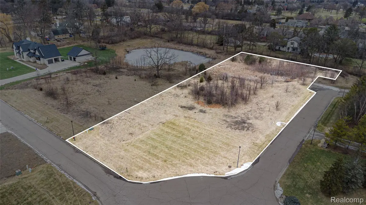 5 Fairway Trail, Grand Blanc, MI 48439 - #1