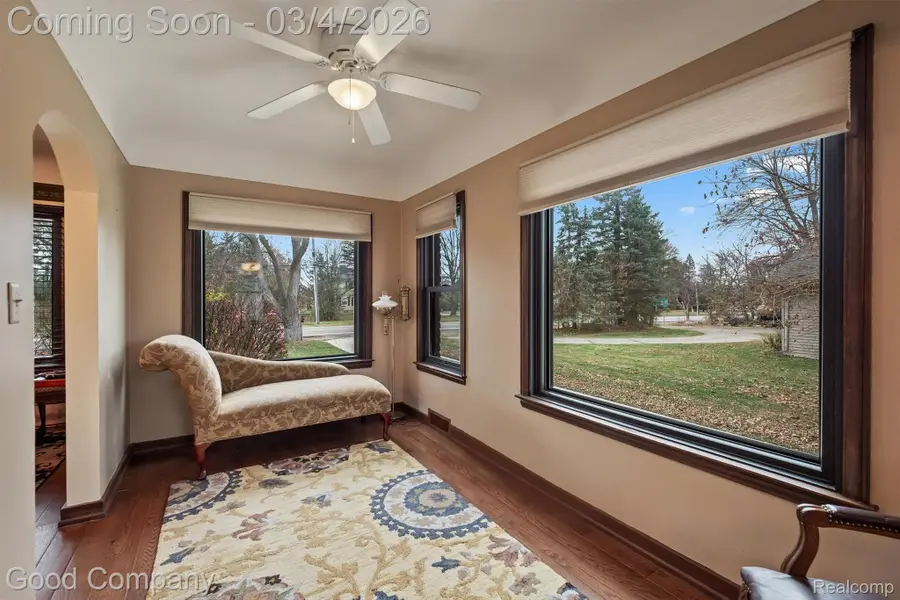 6177 Livernois Road, Troy, MI 48098 - #3