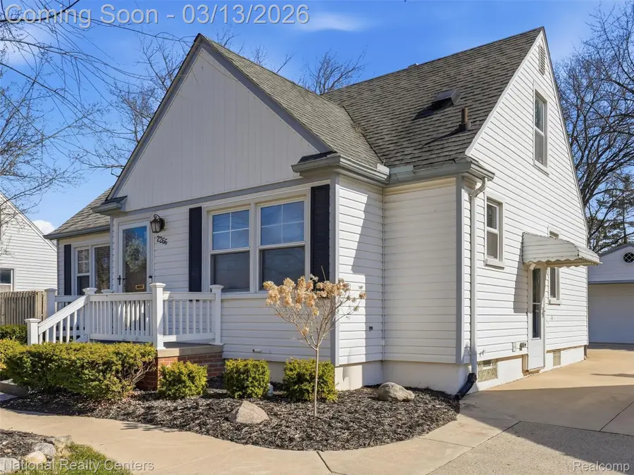 2266 Robina Avenue, Berkley, MI 48072 - #3