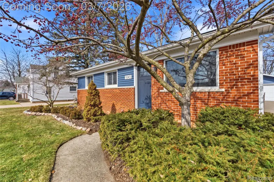 1043 Arthur Drive, Troy, MI 48083 - #3