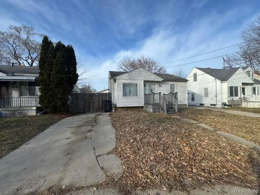 3824 Mann Hall Avenue, Flint, MI 48532 - #2