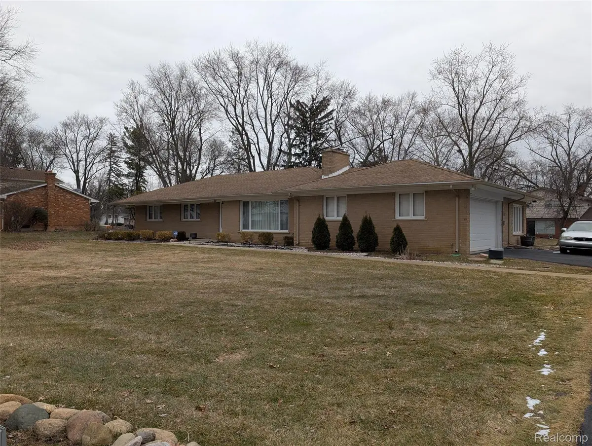 28156 San Marino Drive, Southfield, MI 48034 - #1