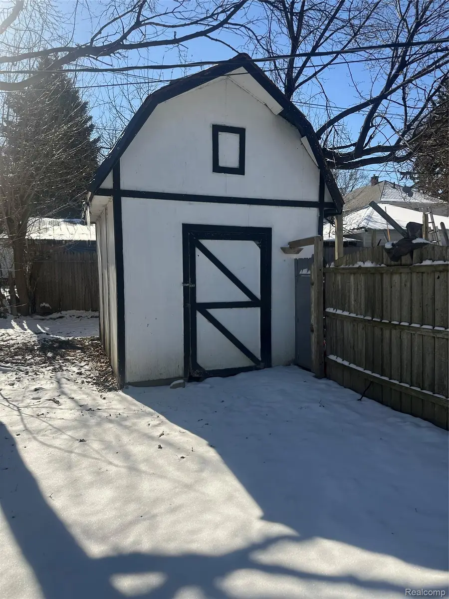 187 Nebraska Avenue, Pontiac, MI 48341 - #2